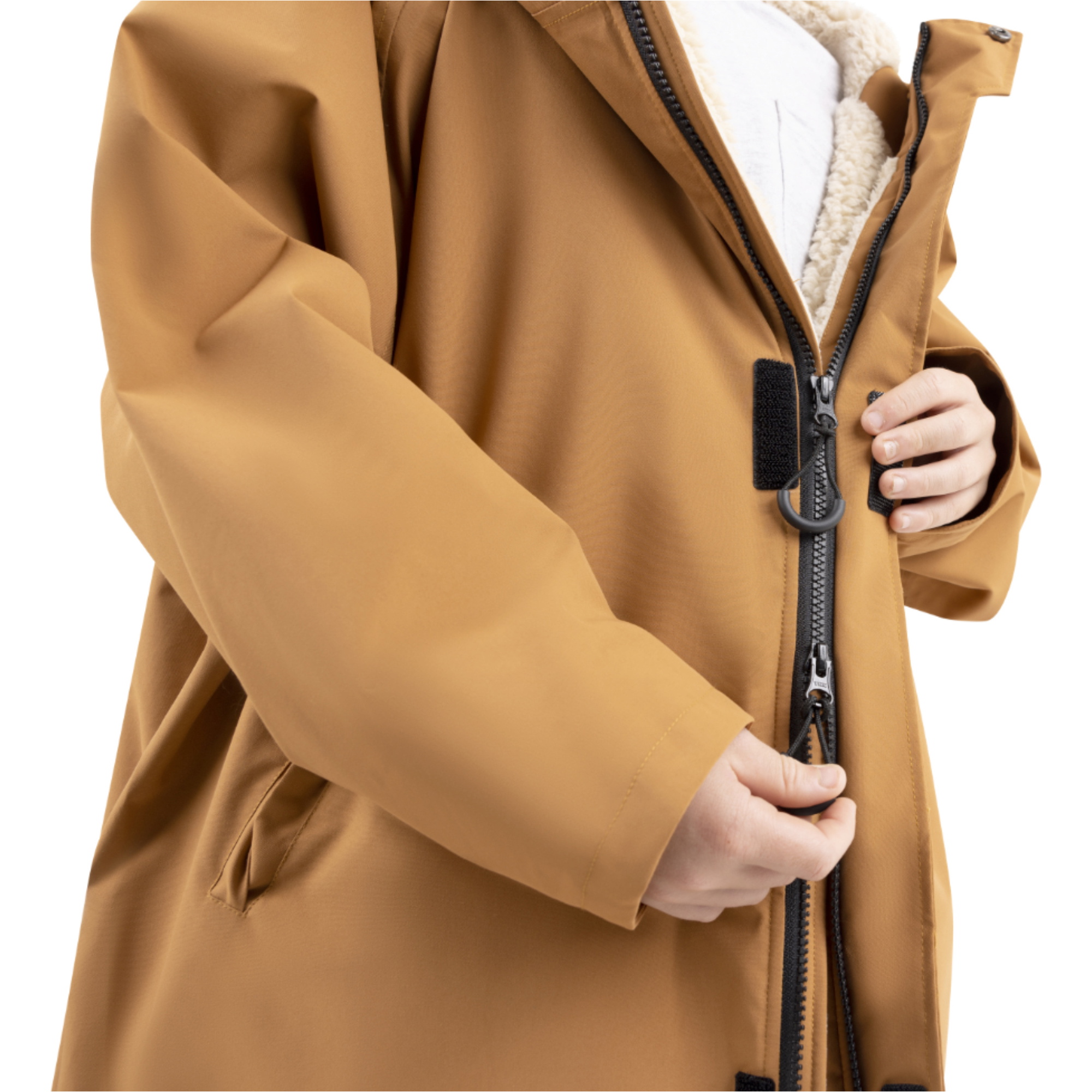 2026 Red Paddle Co Junior Pro Dry Change Robe 002-009-006-0367 - Caramel